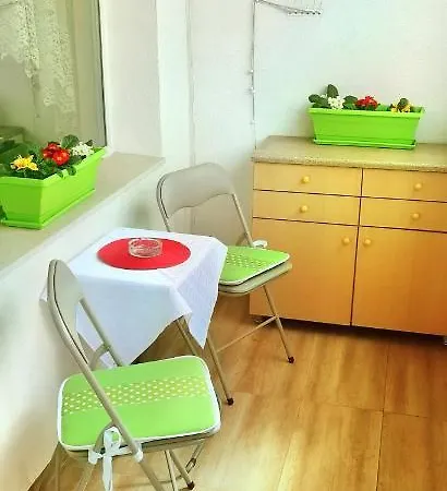 дом анести Apartment Warna