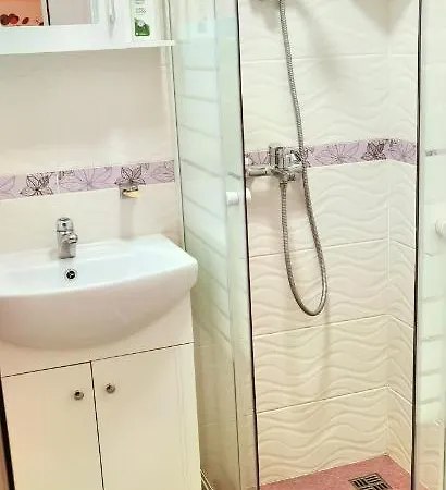 дом анести Warna